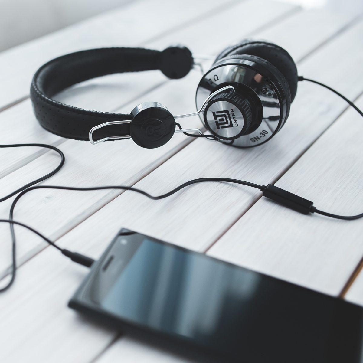 ¿Es bueno escuchar música mientras trabajas?