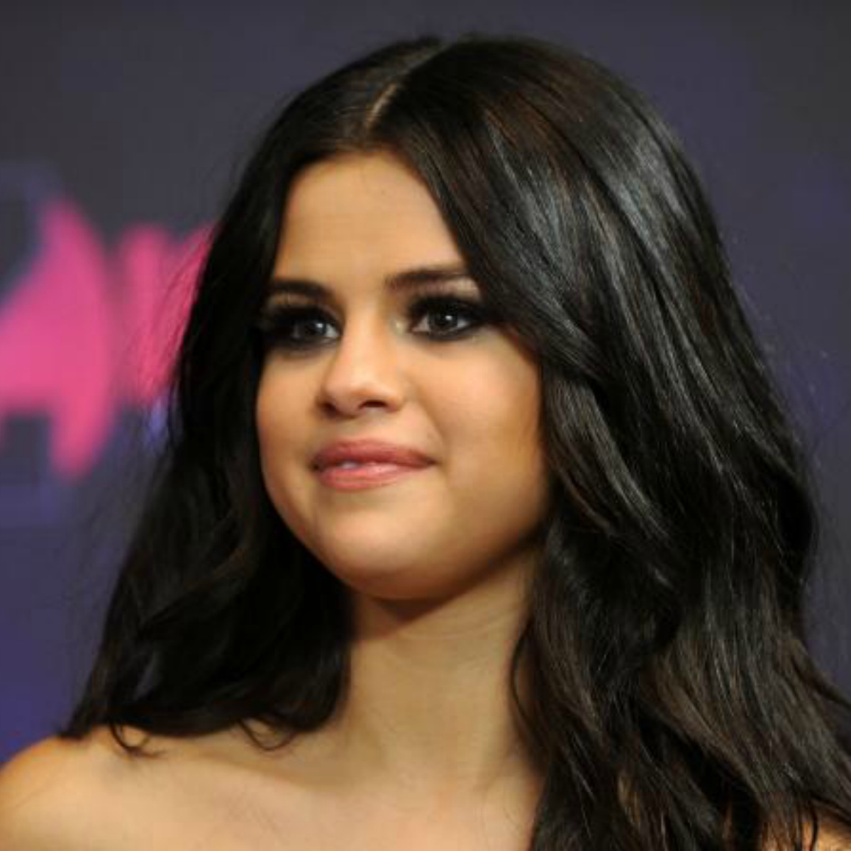 Esta artista cobra más por un solo tuit que tú en un año