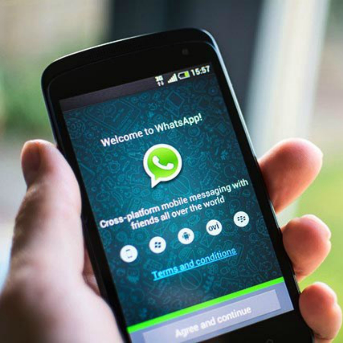 WhatsApp compartirá tus datos con Facebook
