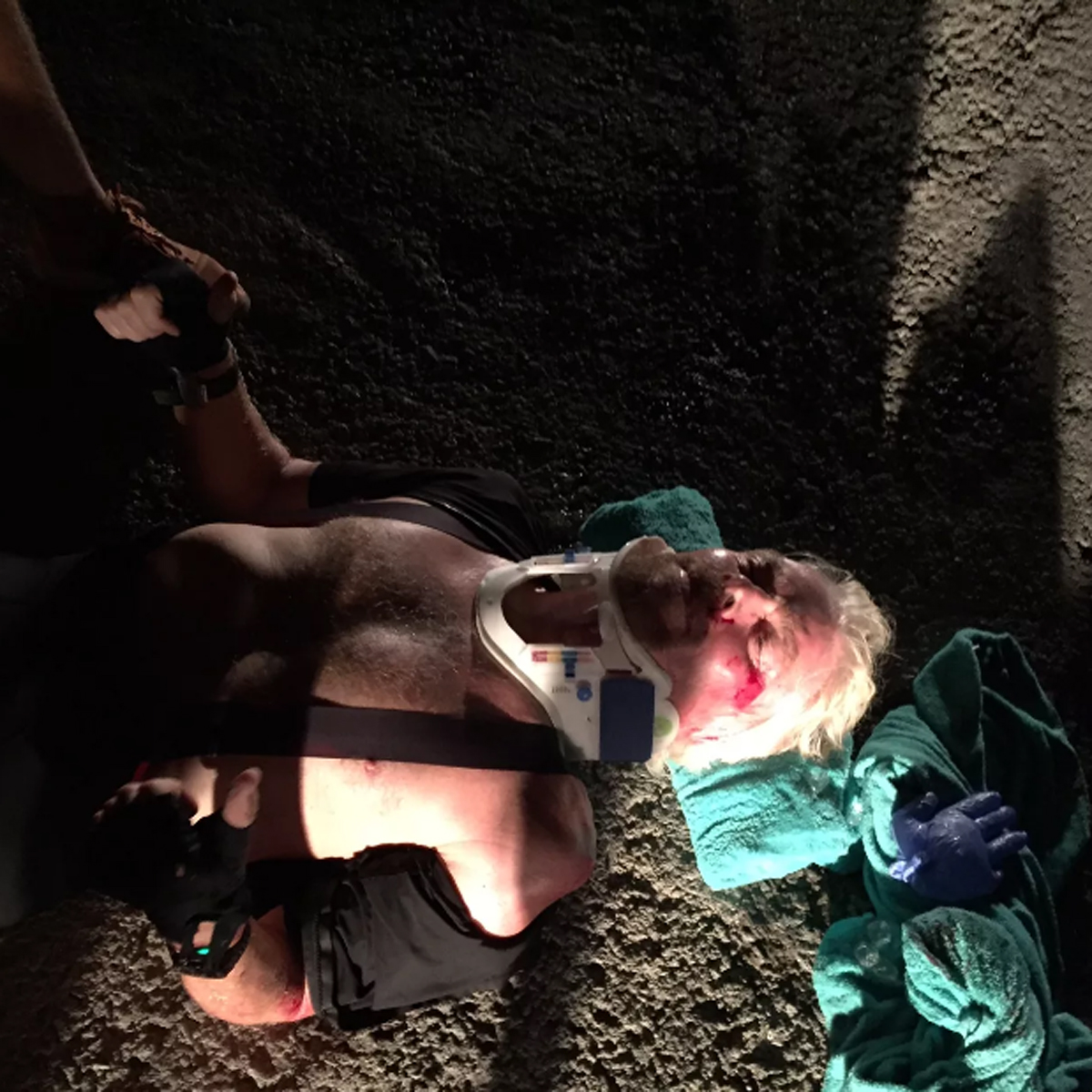 Richard Branson sufre accidente en bicicleta