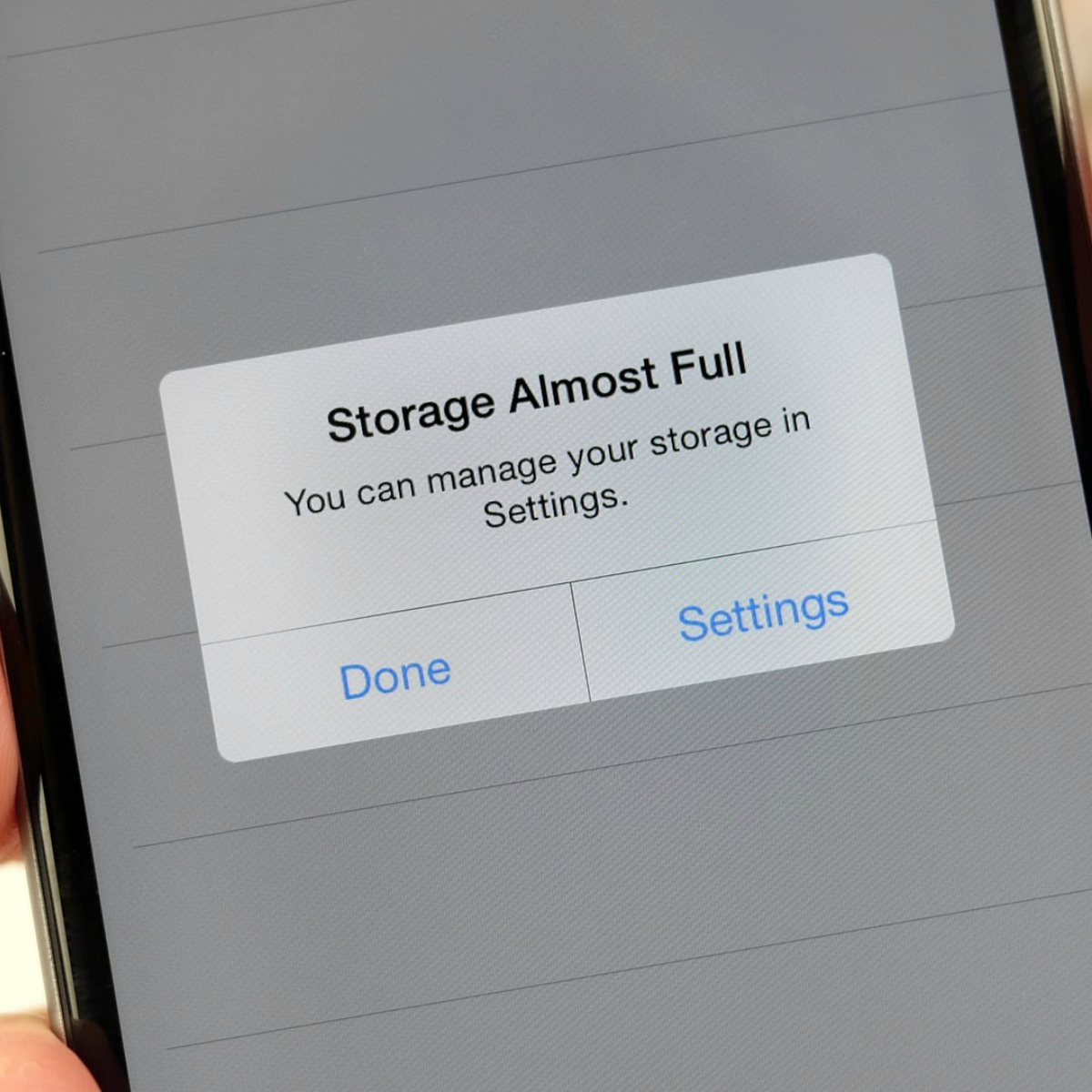 Google le declara la guerra al iPhone con un video