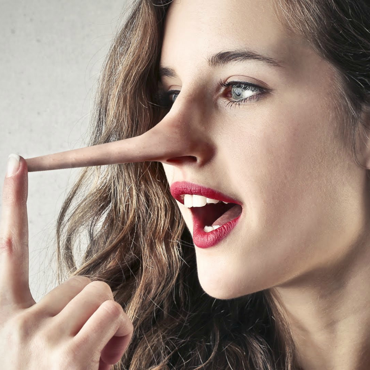 Cinco GIFs para detectar a un mentiroso a primera vista