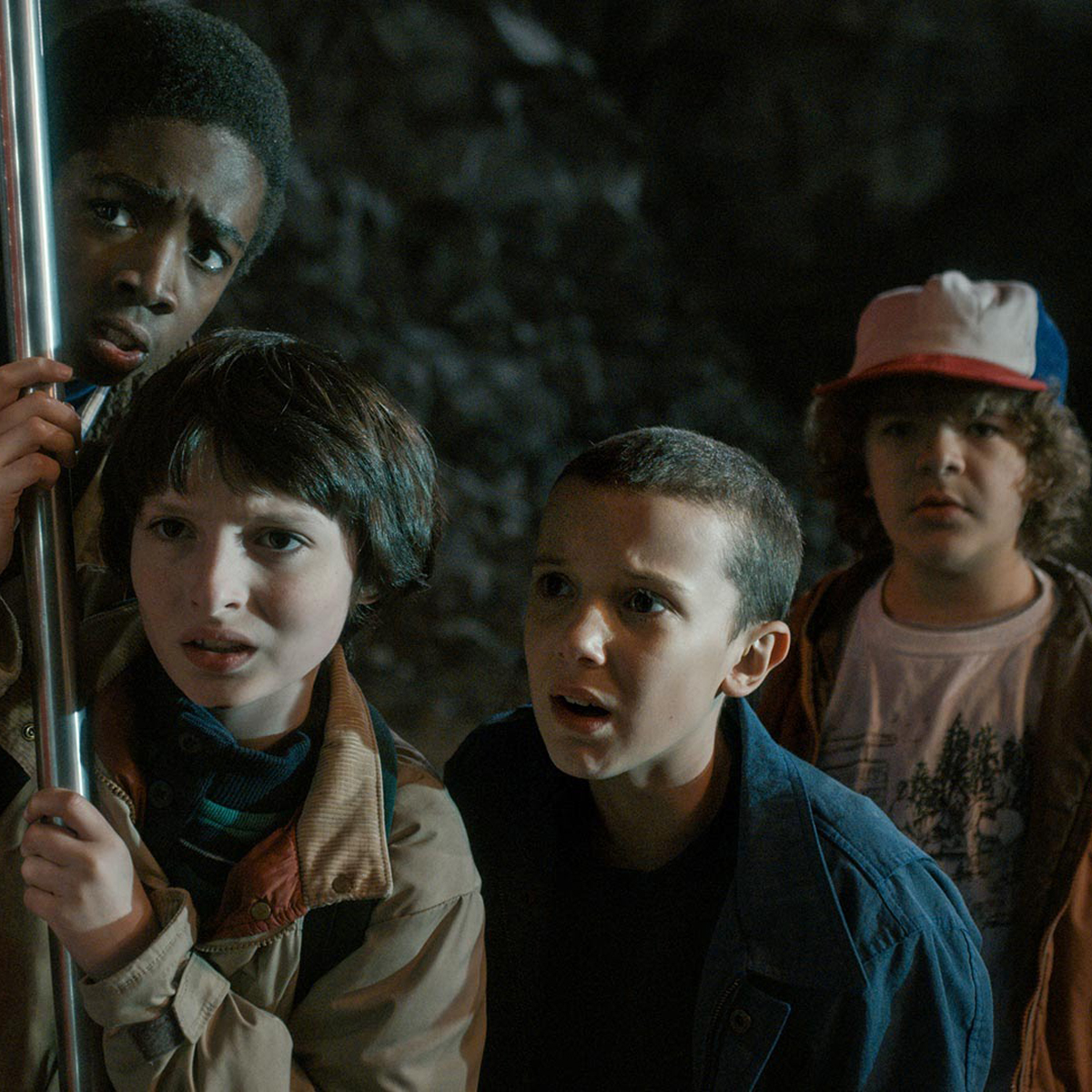 Stranger Things y Narcos impulsan alza en suscriptores de Netflix