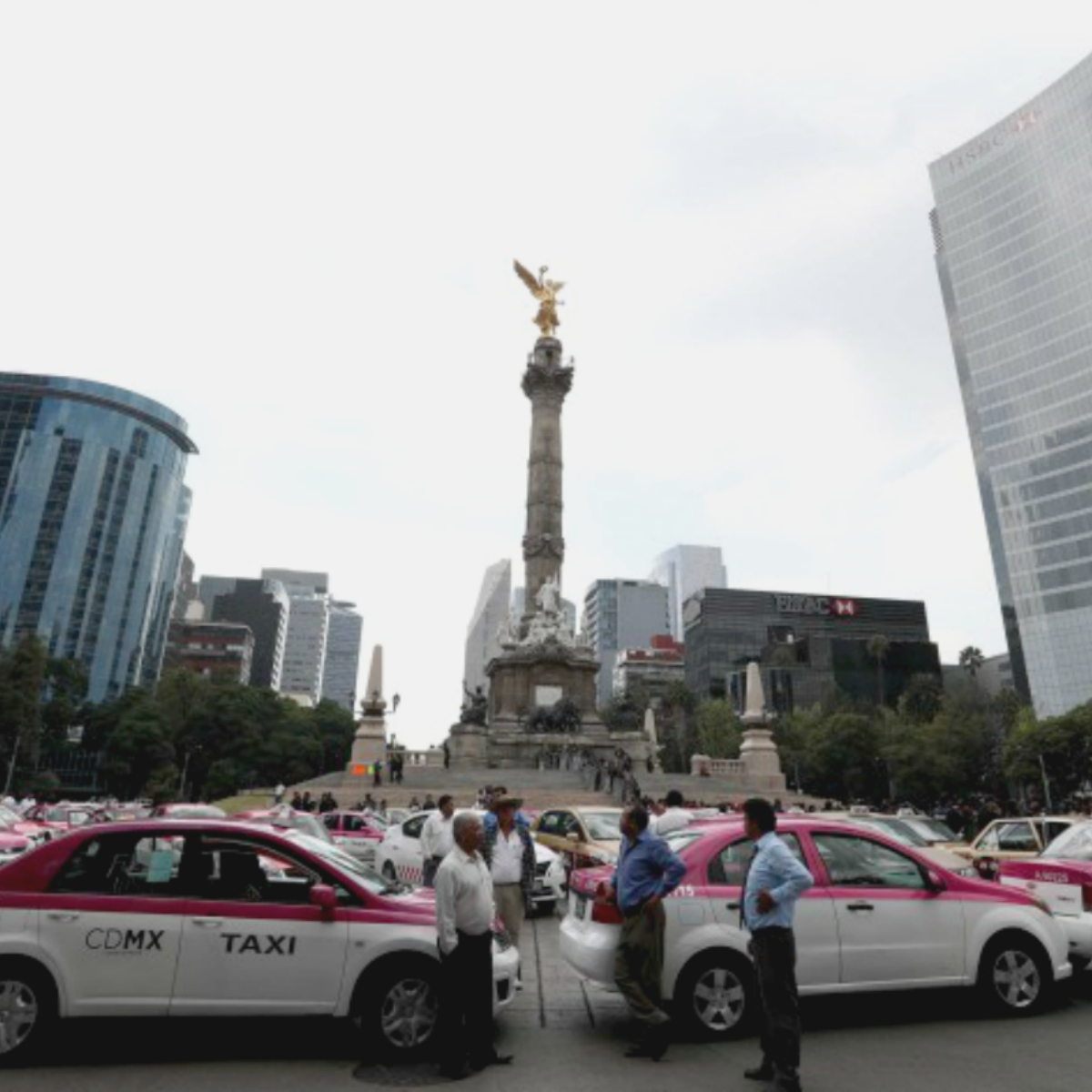 ¿Fuera Uber? Taxistas amenazan con paro nacional si gobierno no paraliza Cabify y Uber