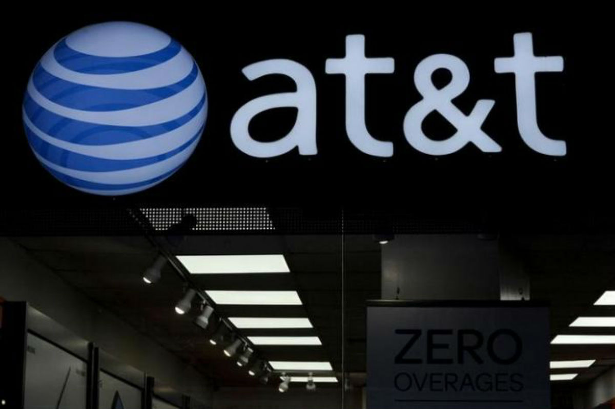 ¿Qué significa para México la mega fusión entre AT&T y Time Warner?