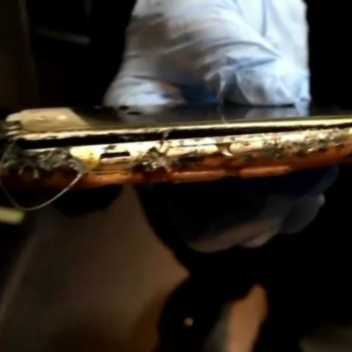 iPhone 6 se incendia a medio vuelo