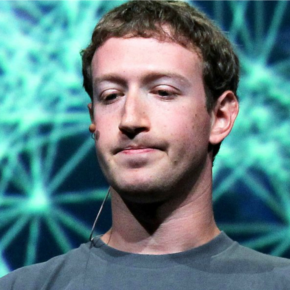 Empleados 'se le rebelan' a Zuckerberg: 'Noticias falsas sí afectaron elecciones'