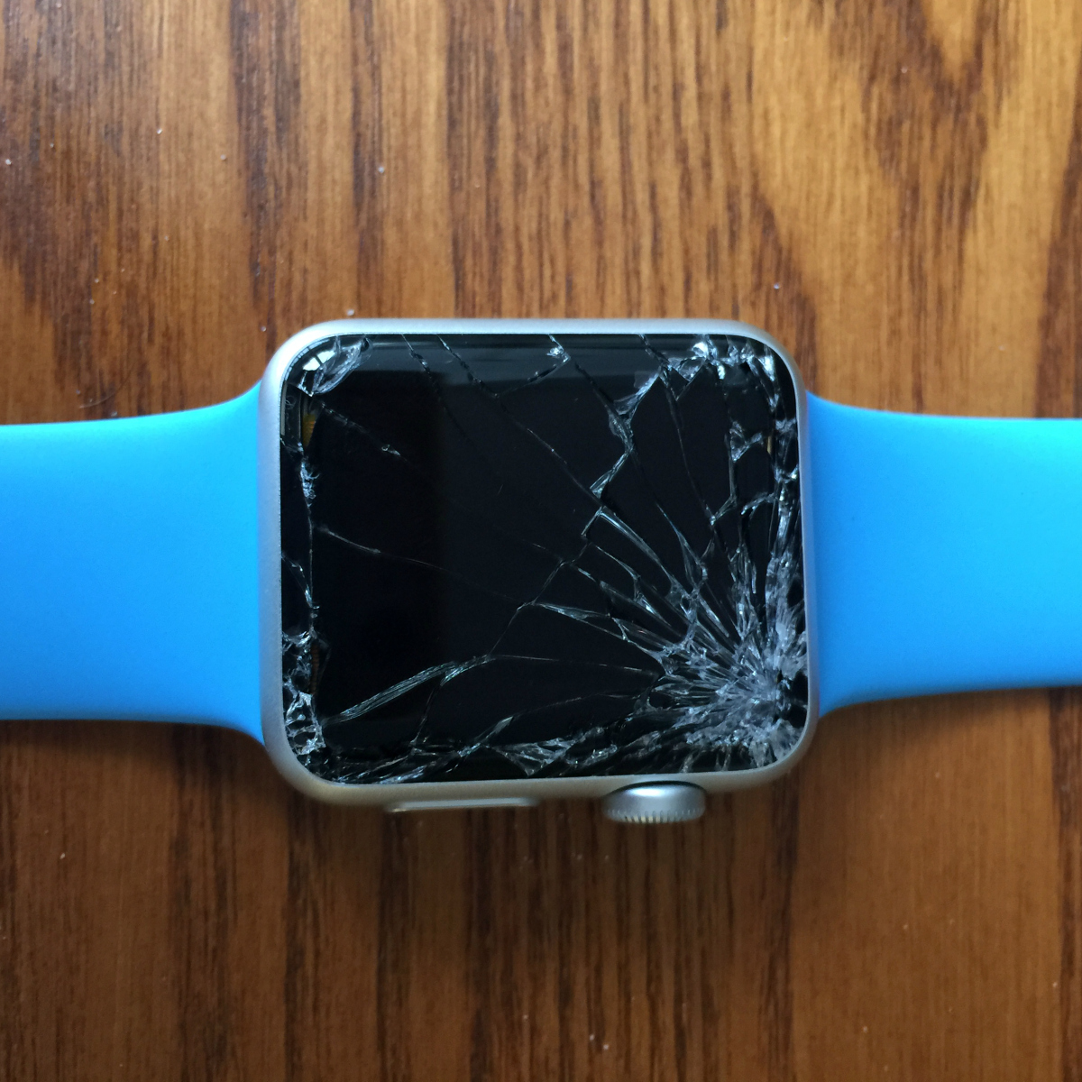 ¡No actualices tu Apple Watch si no quieres dejarlo inservible!