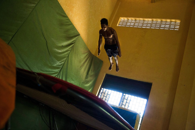 Theres-a-trampoline-room-with-a-20-foot-ceiling-