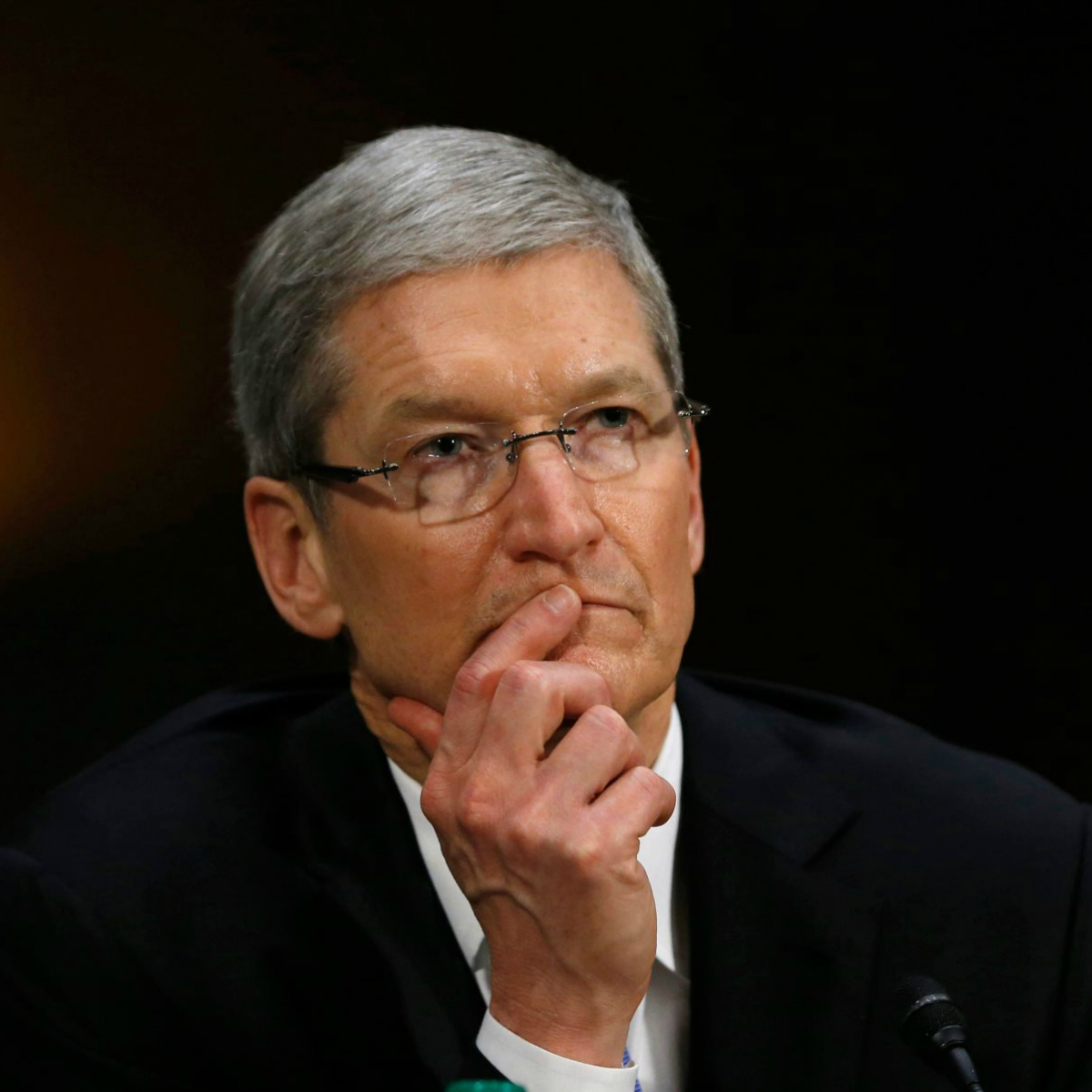 'Tim Cook hizo de Apple una empresa aburrida', asegura exempleado