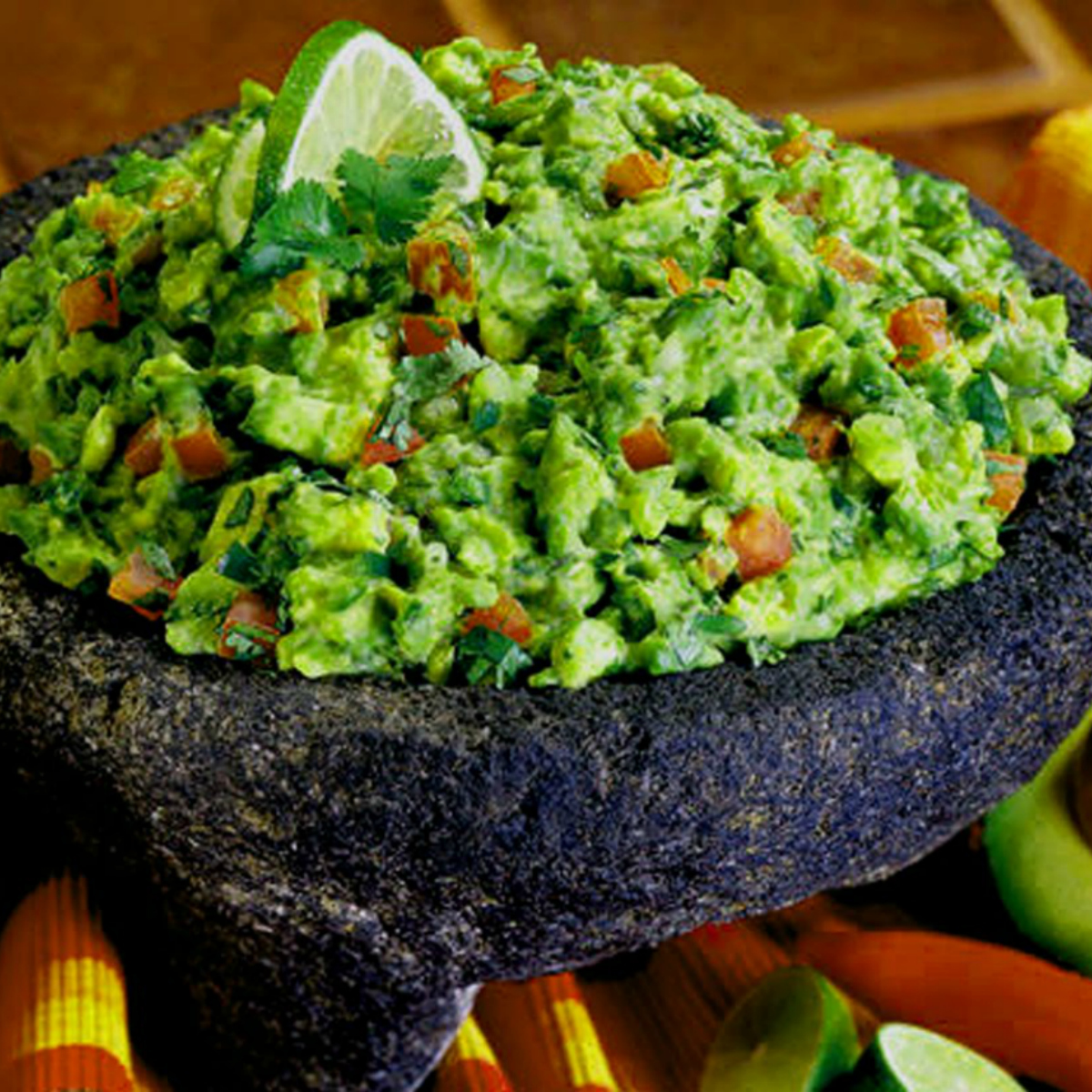 Fanáticos del guacamole en EU tienen un nuevo enemigo: el muro de Trump