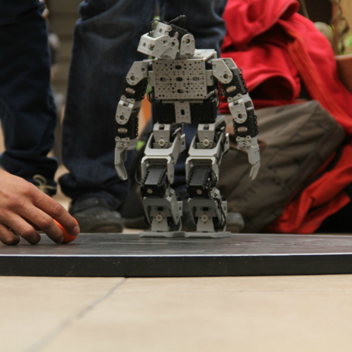 Mexicanos conquistan concurso de robótica en China