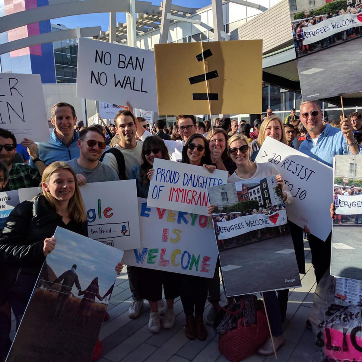 Trabajadores de Google se manifiestan contra Donald Trump