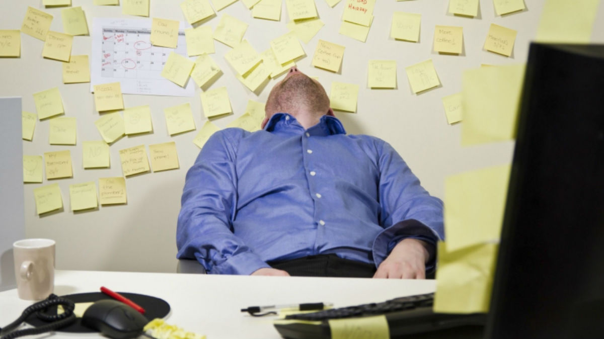 Esta es la clave para dejar de procrastinar, según los expertos de Harvard