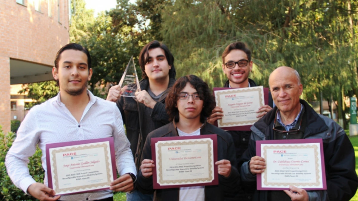 Mexicanos triunfan en certamen internacional de manufactura automotriz