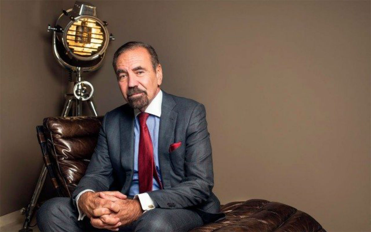 Este latino multimillonario rechazó la oferta de Trump para construir el muro