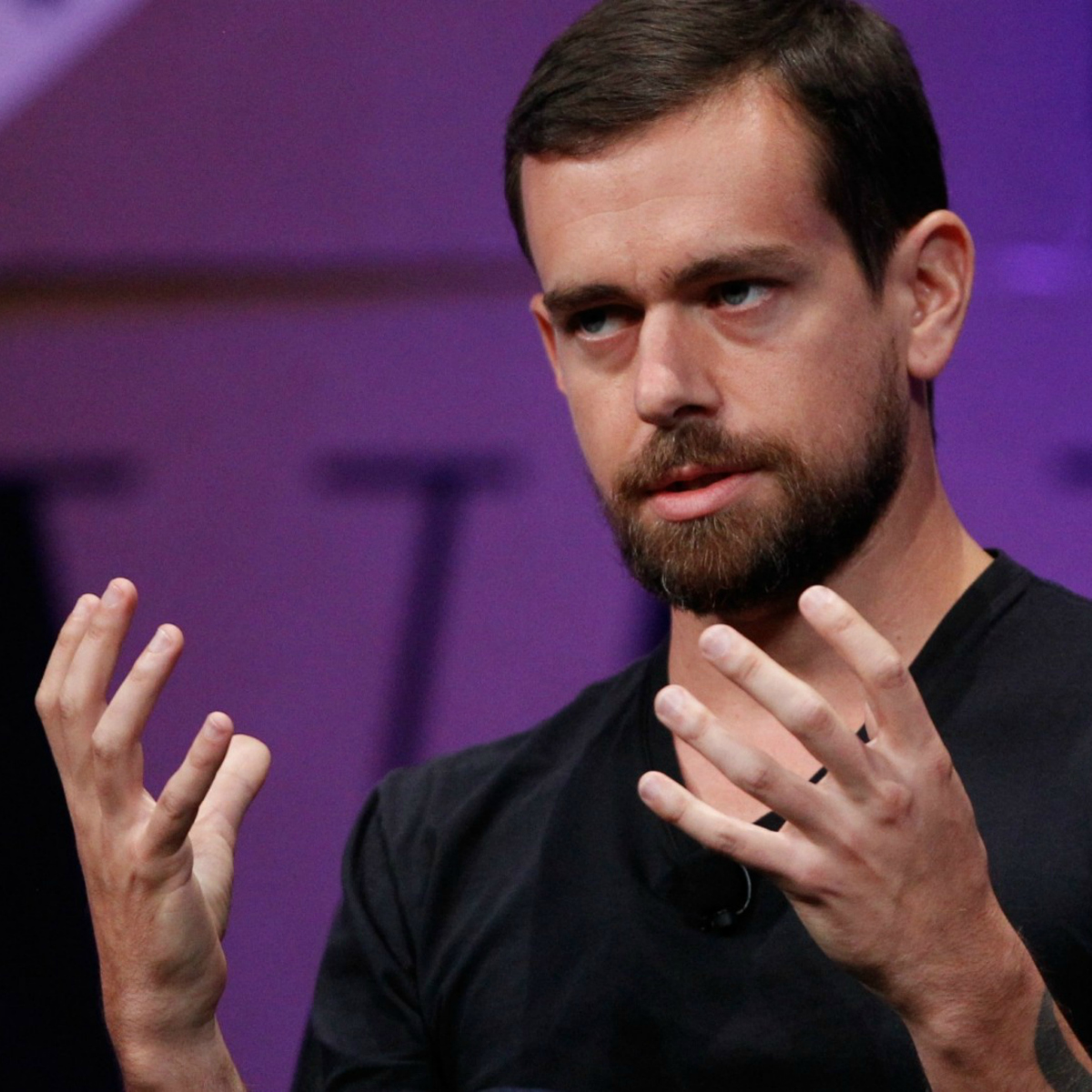 Dorsey le muestra amor a Twitter comprando 7 mdd de sus acciones