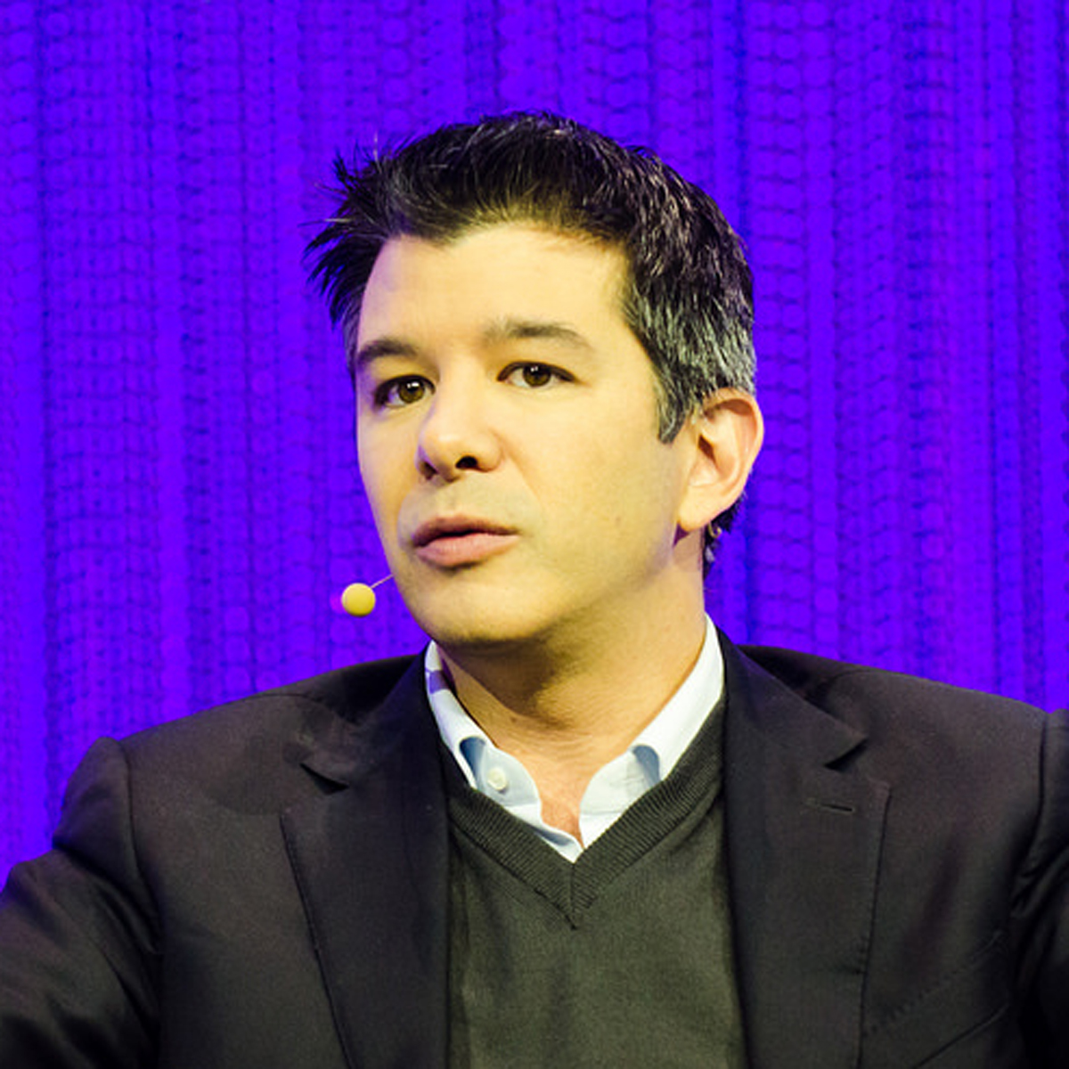 CEO de Uber se disculpa por escándalo de acoso sexual en la empresa