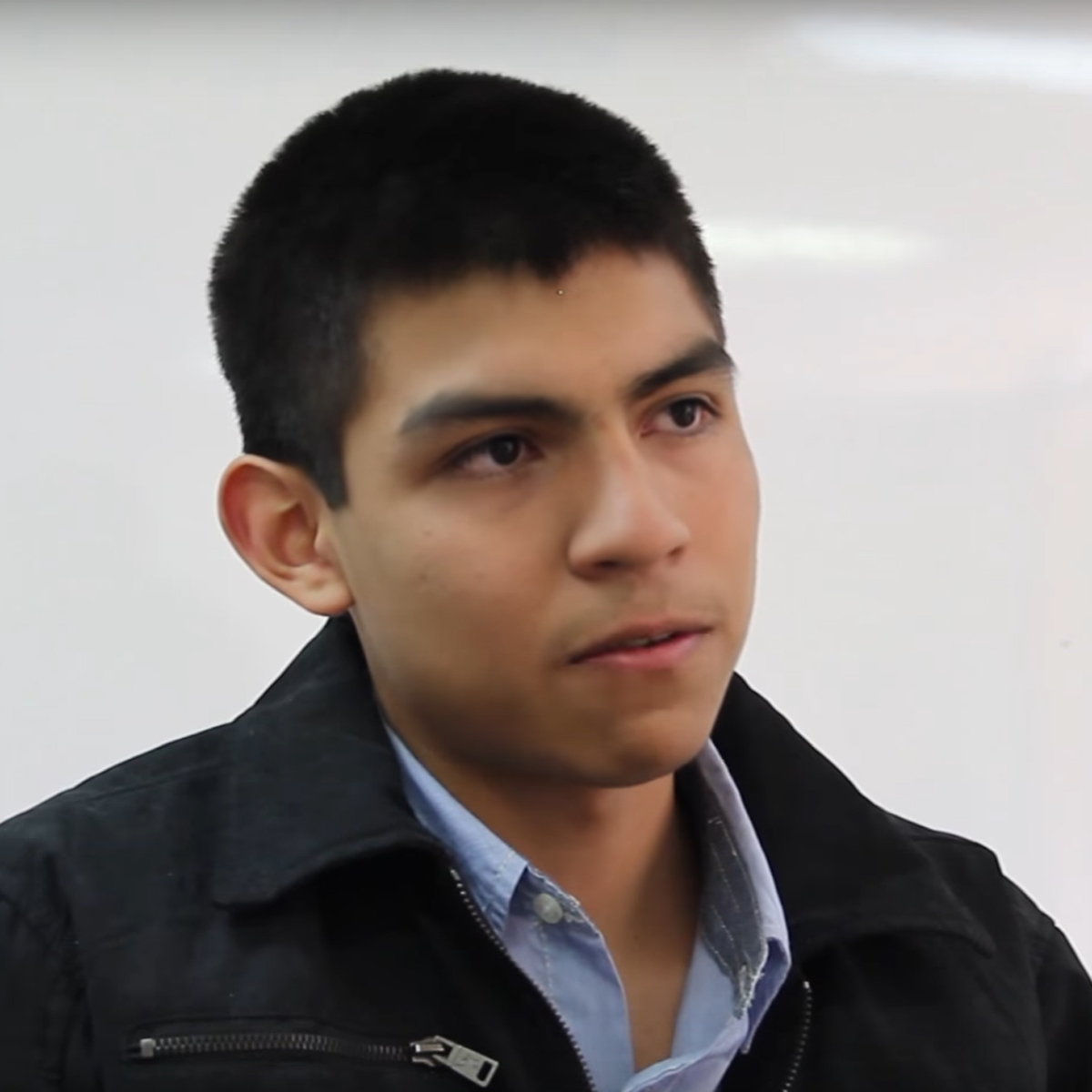 Estudiante mexicano convierte calor desperdiciado en electricidad