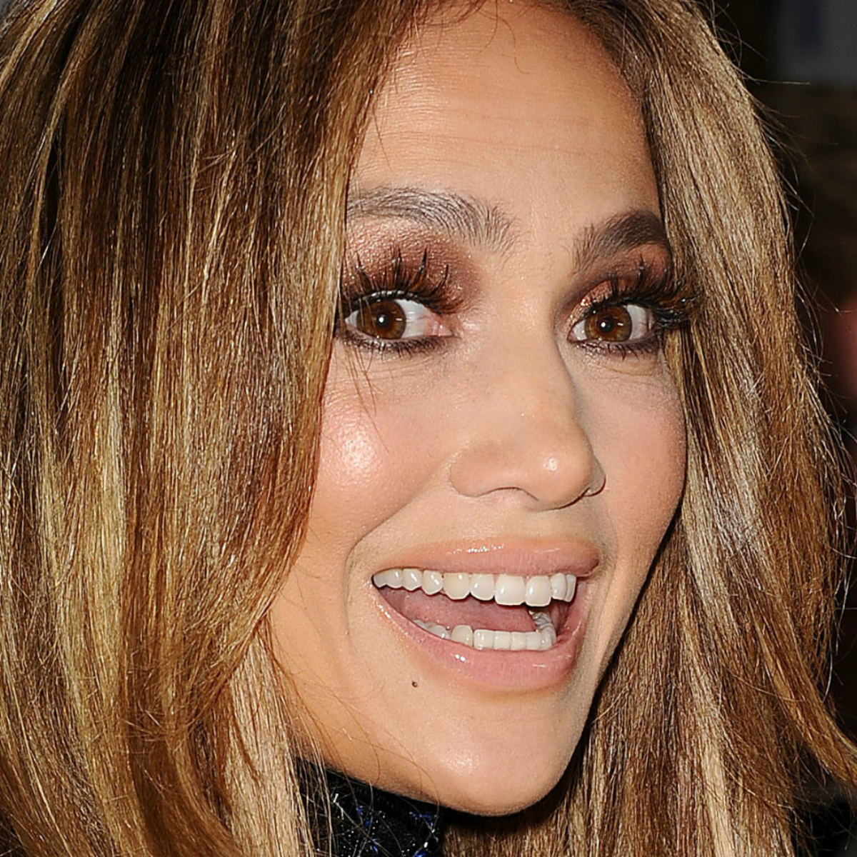 Demandan a Jennifer Lopez por no entender lo que es ser influencer