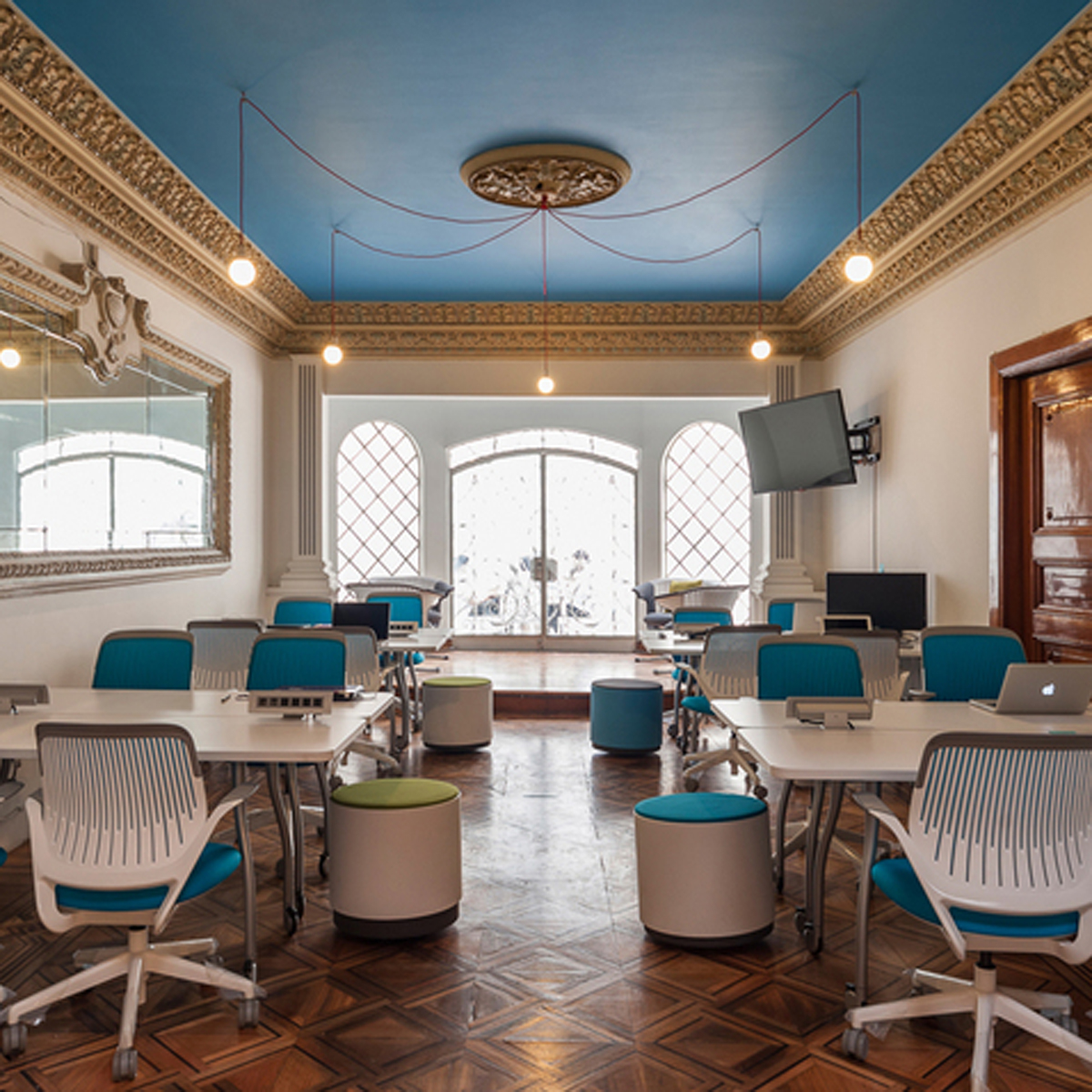 ¿Necesitas una oficina para tu startup? Numa y Facebook te ofrecen un espacio gratis