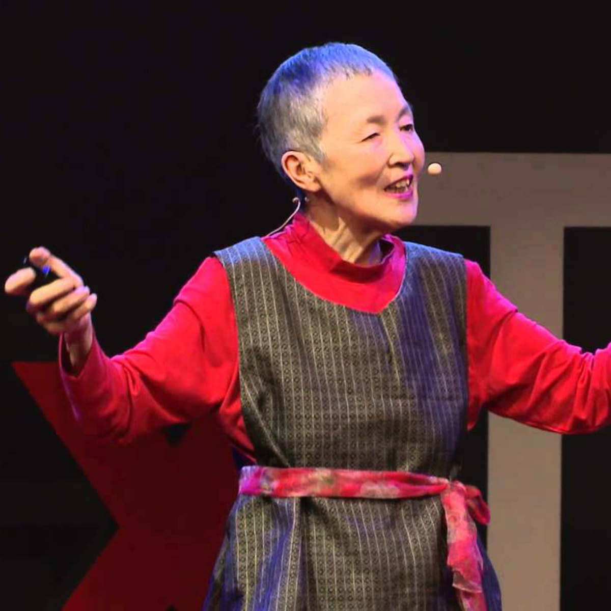 Mujer de 81 años que lanzó su app es ejemplo de superación