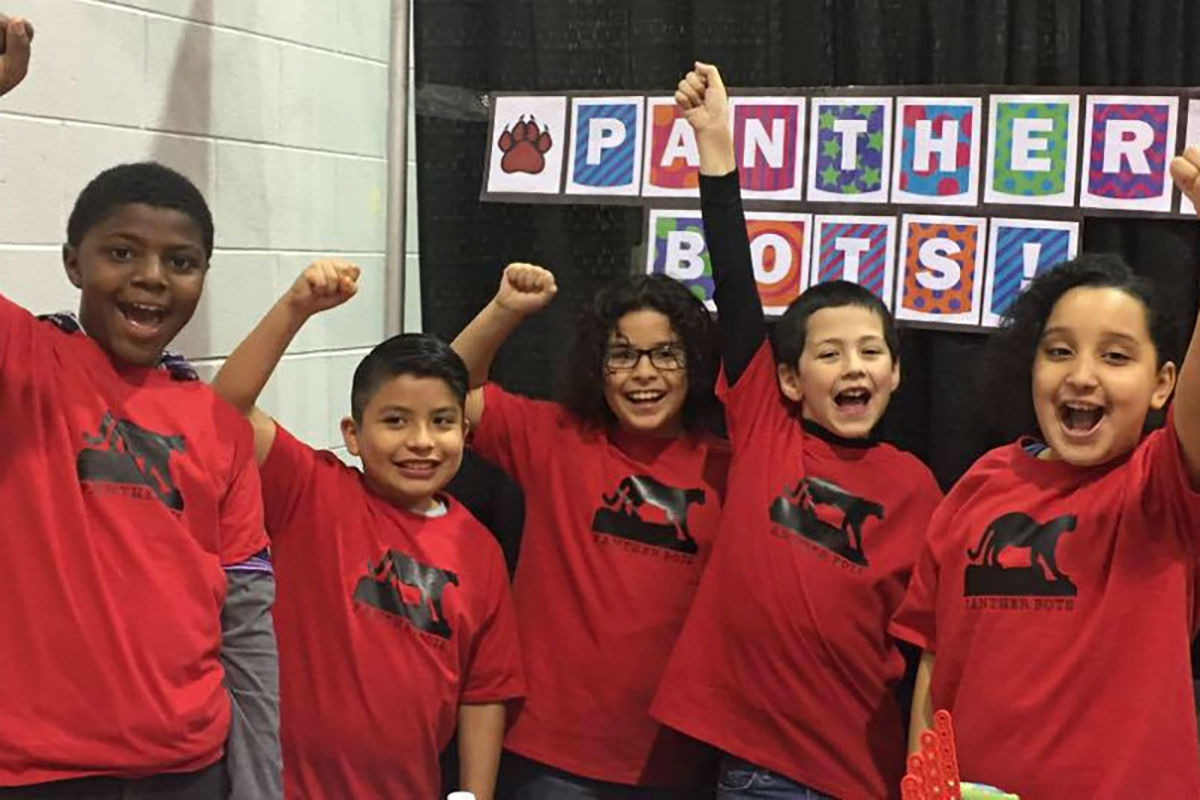 Estos niños mexicanos ganaron un concurso de robótica y fueron discriminados