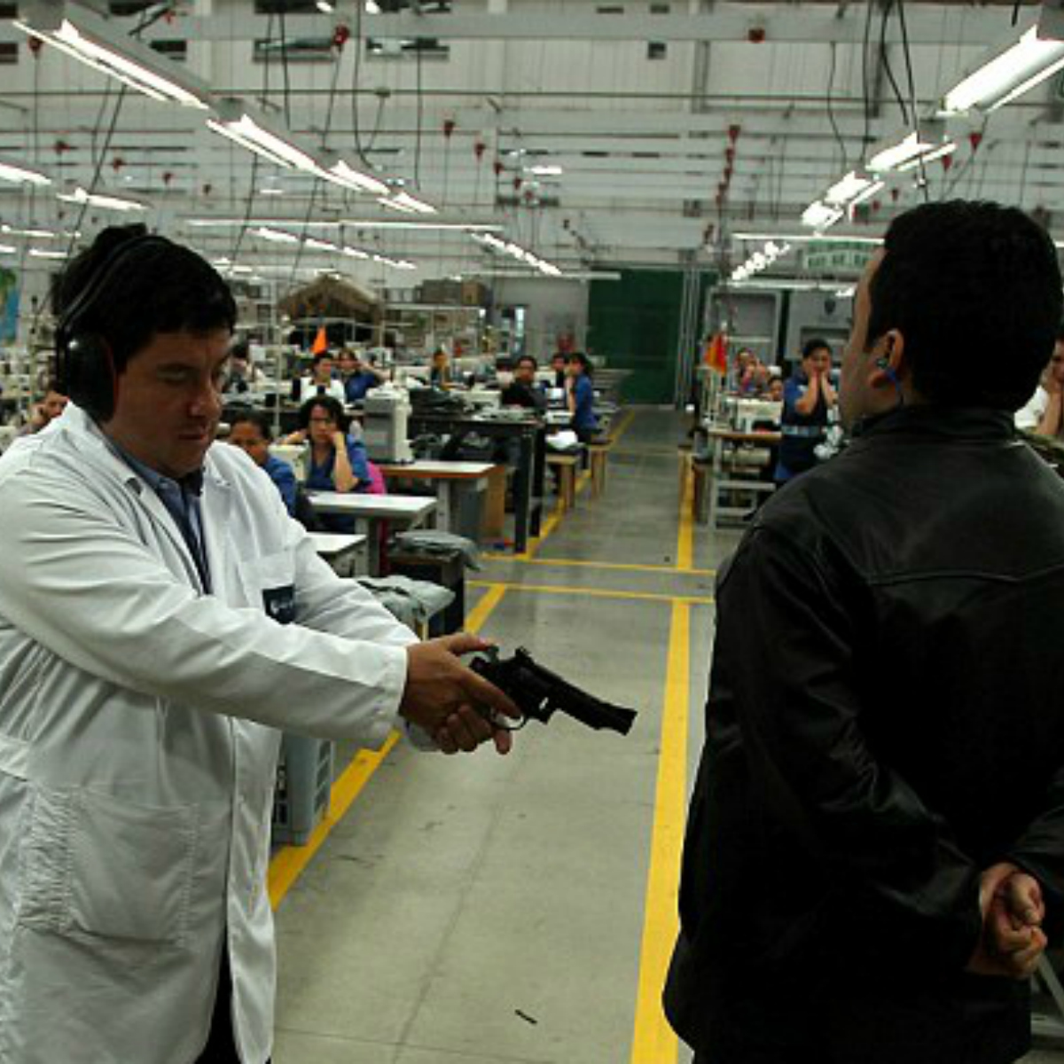 Mexicanos diseñan el primer chaleco antibalas inteligente