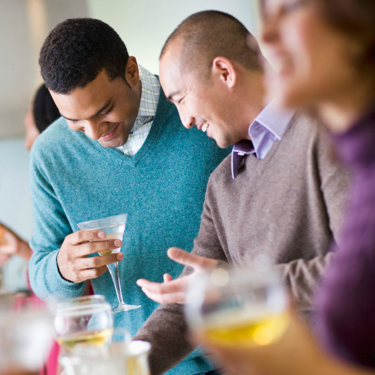 Preguntarle a la gente a qué se dedica es maleducado y aquí te decimos porqué