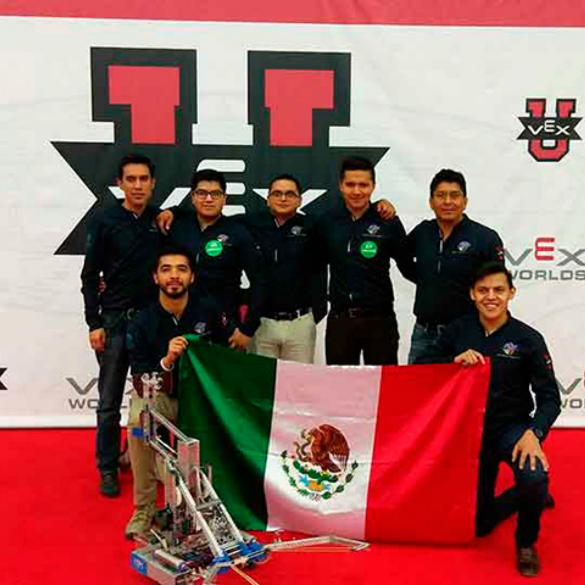 Estudiantes mexicanos ganan competencia mundial de robótica