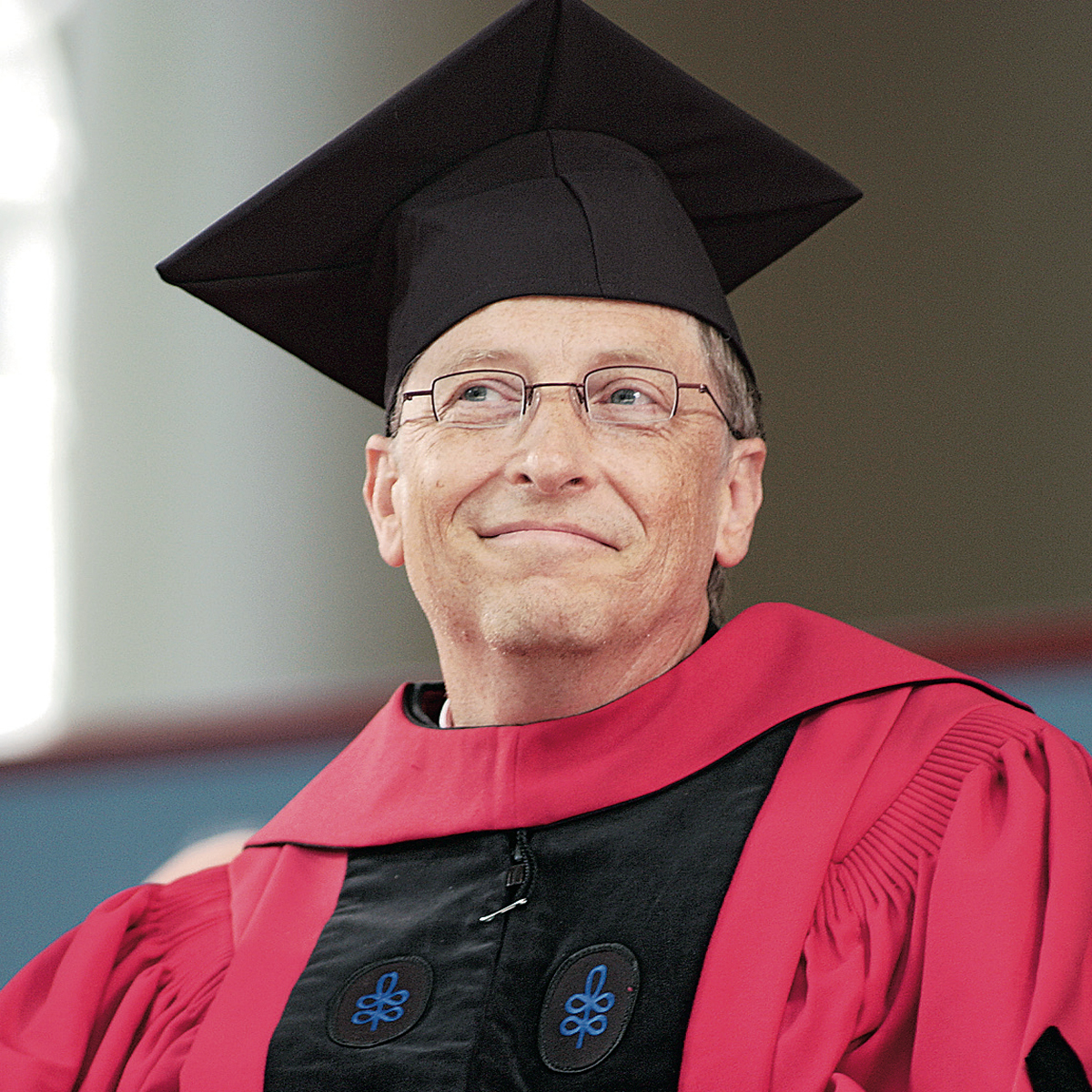 ¿Te vas a graduar? Estos son los consejos que Bill Gates tiene para ti