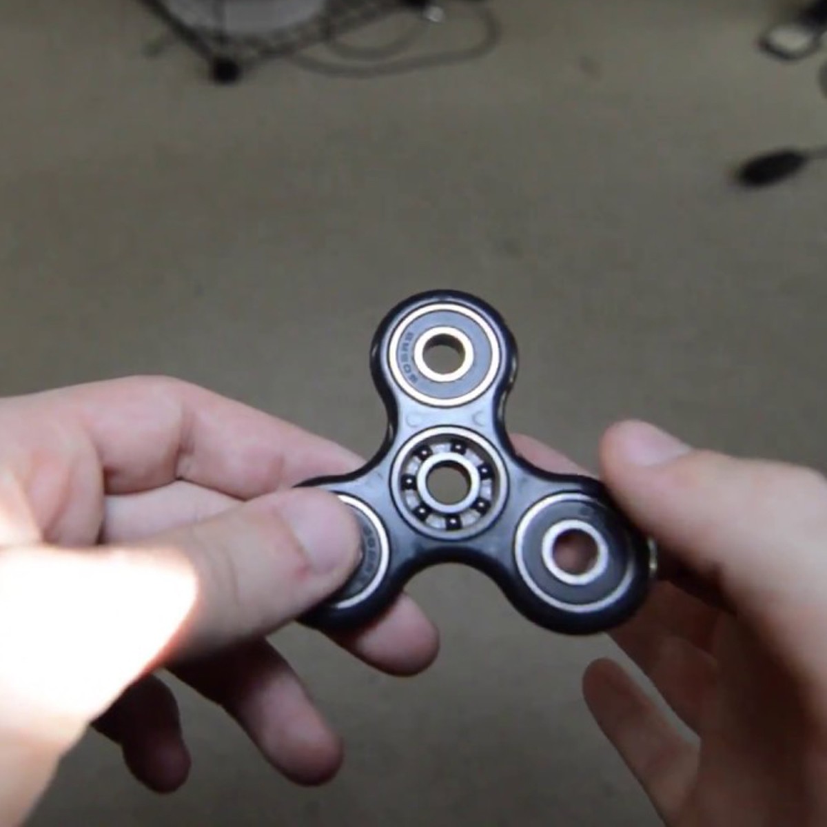 Fidget Spinner, el juguete sensación que las escuelas prohíben