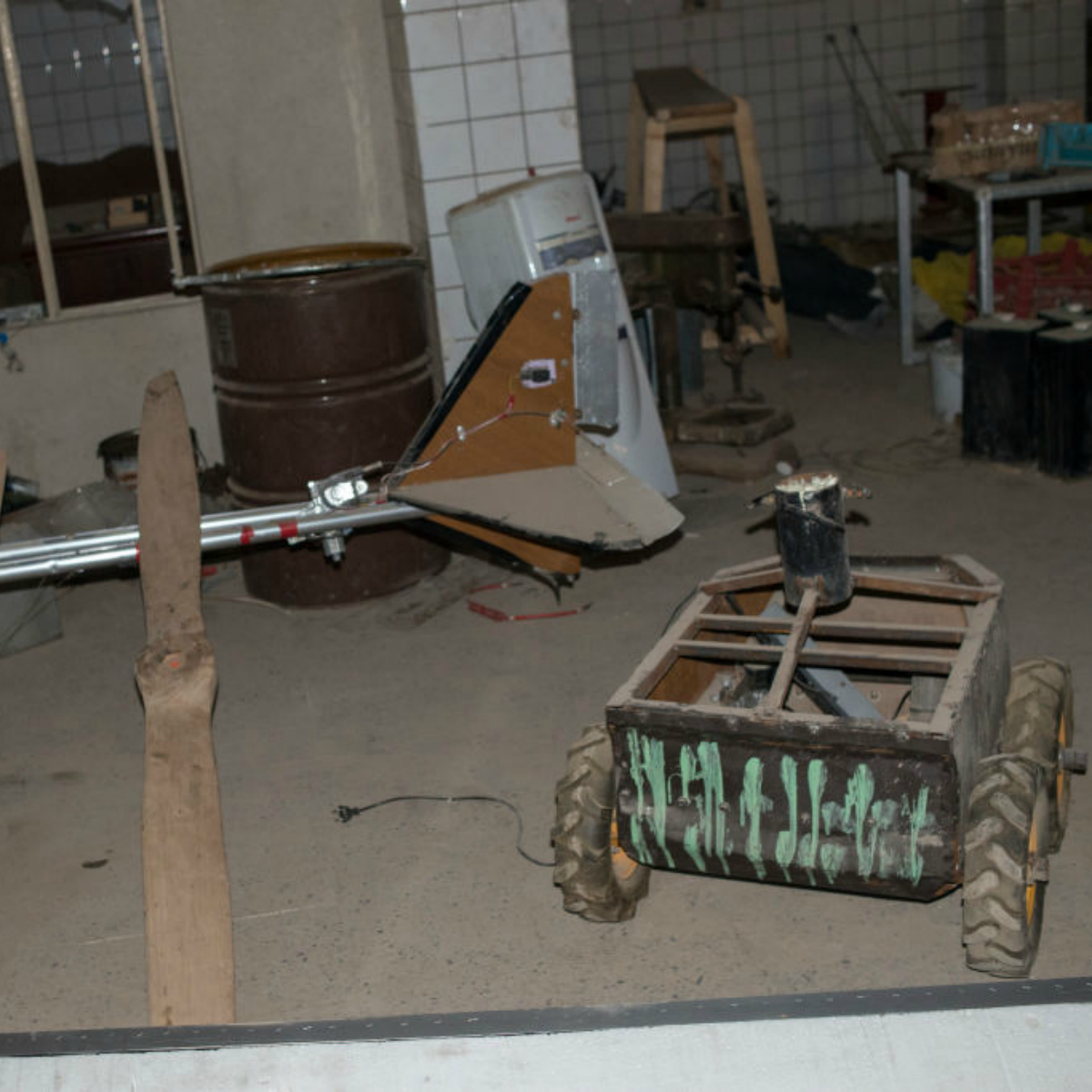 Así luce un taller de drones asesinos que usan los terroristas de ISIS