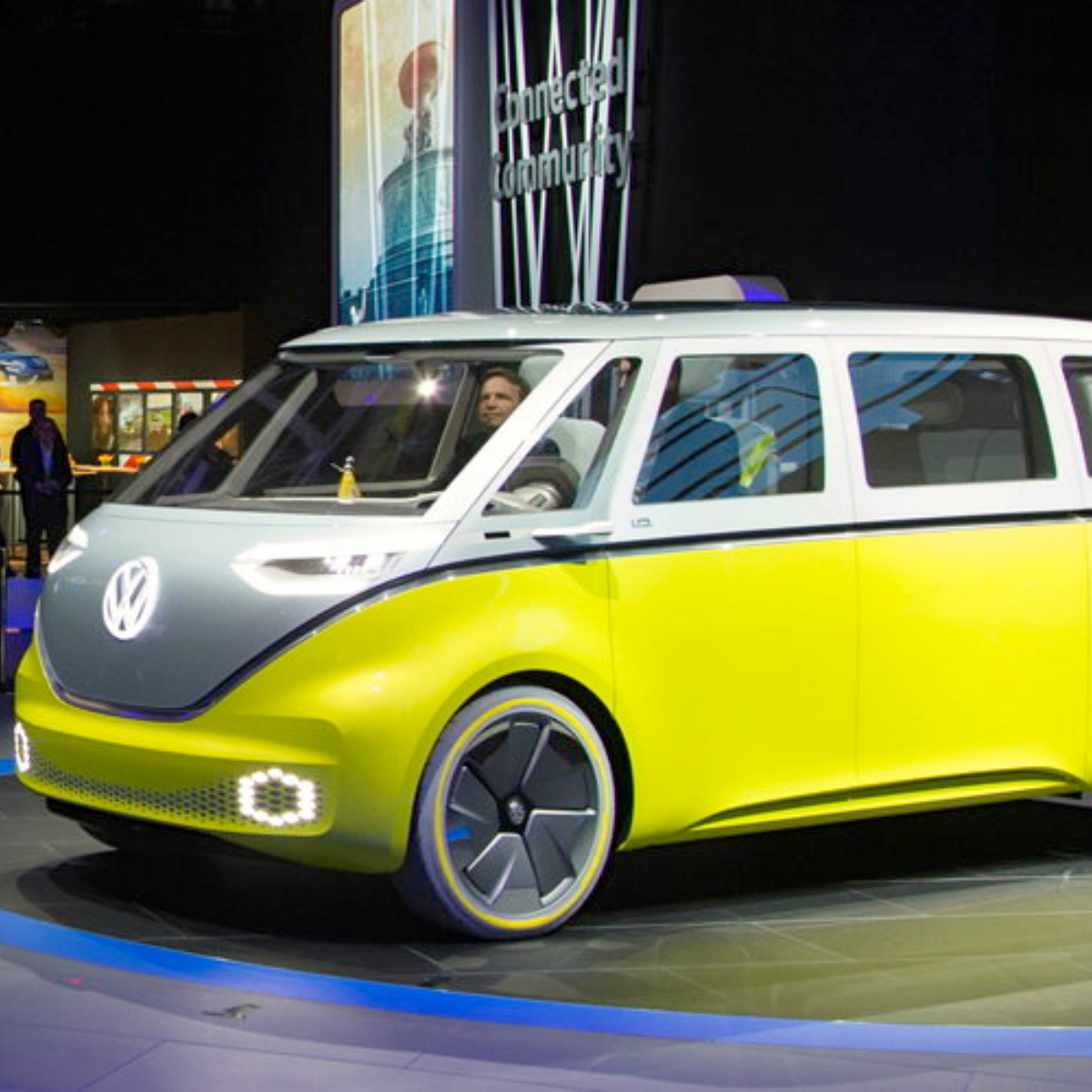 Volkswagen prepara el regreso de 'la combi' en versión futurista