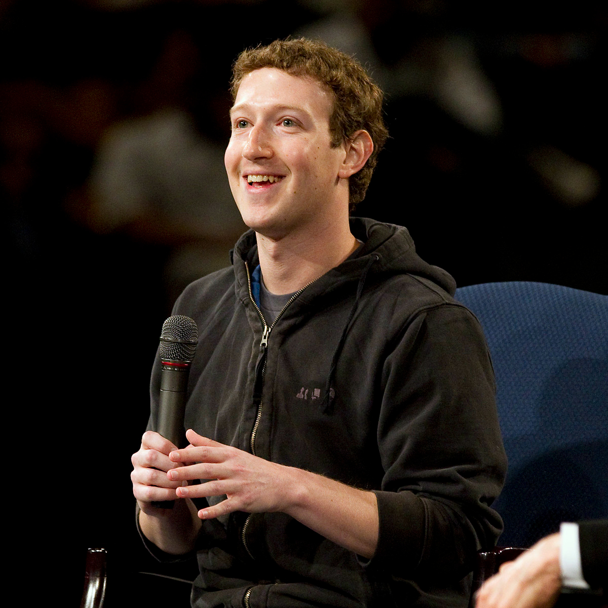 Netflix tendrá un nuevo rival en series de TV: Facebook