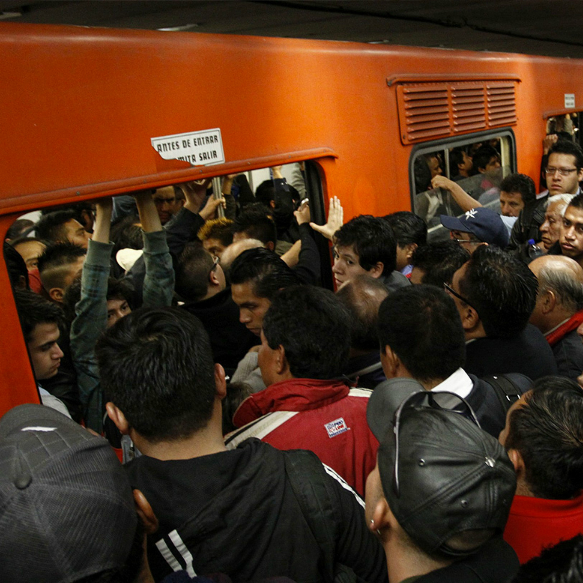 Estas son las cinco estaciones más peligrosas del Metro de la CDMX