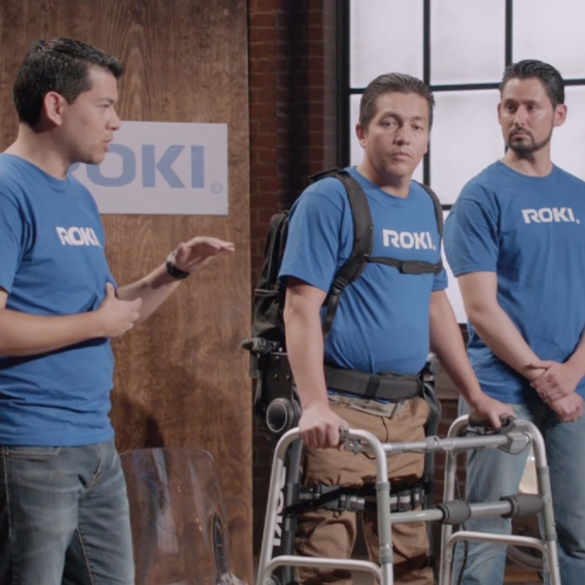 Mexicanos crean exoesqueleto que hará caminar a personas con discapacidad