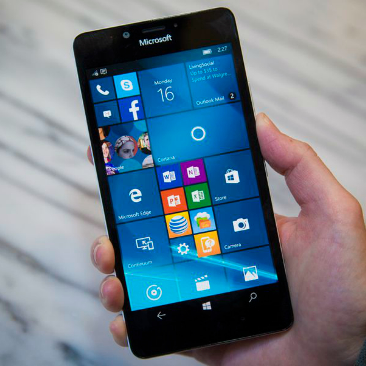 Microsoft abandona completamente al Windows Phone