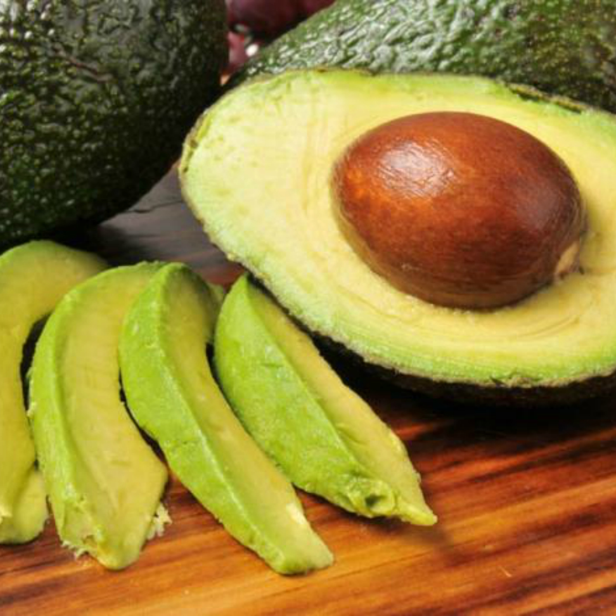Venta de aguacate se desploma 80% en México