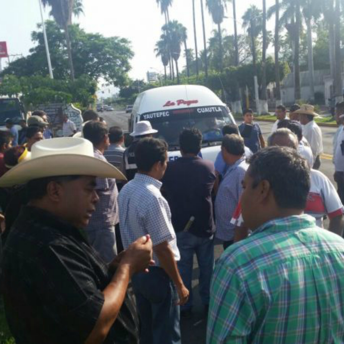 Transportistas furibundos sabotean primer día de app mexicana de transporte