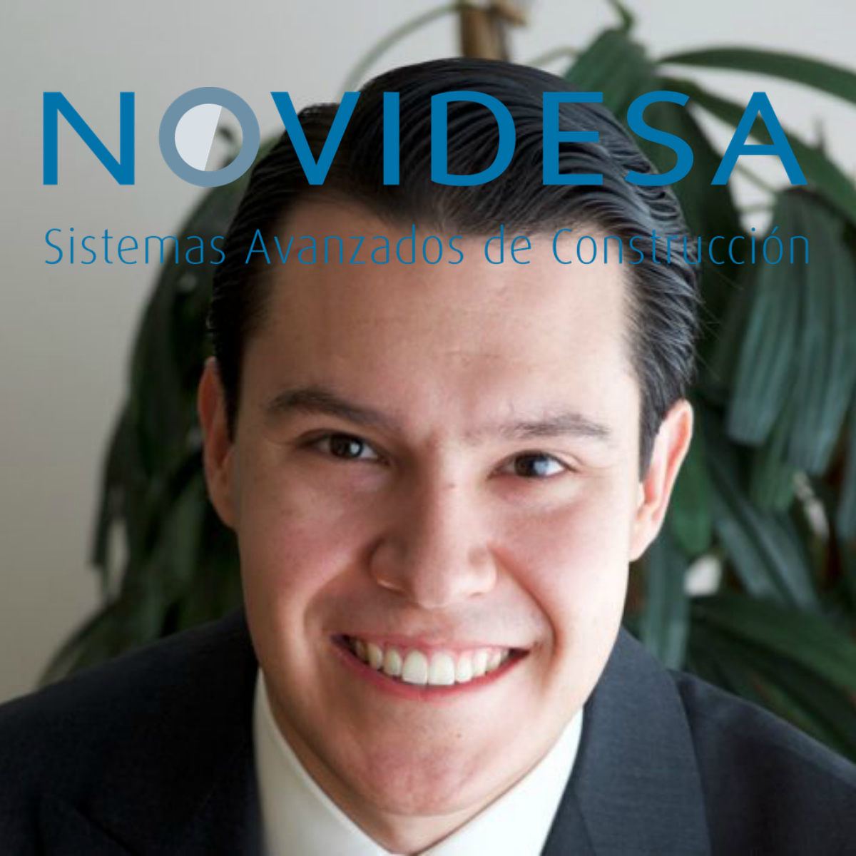 Mexicano construye edificios y casas de unicel de alta densidad