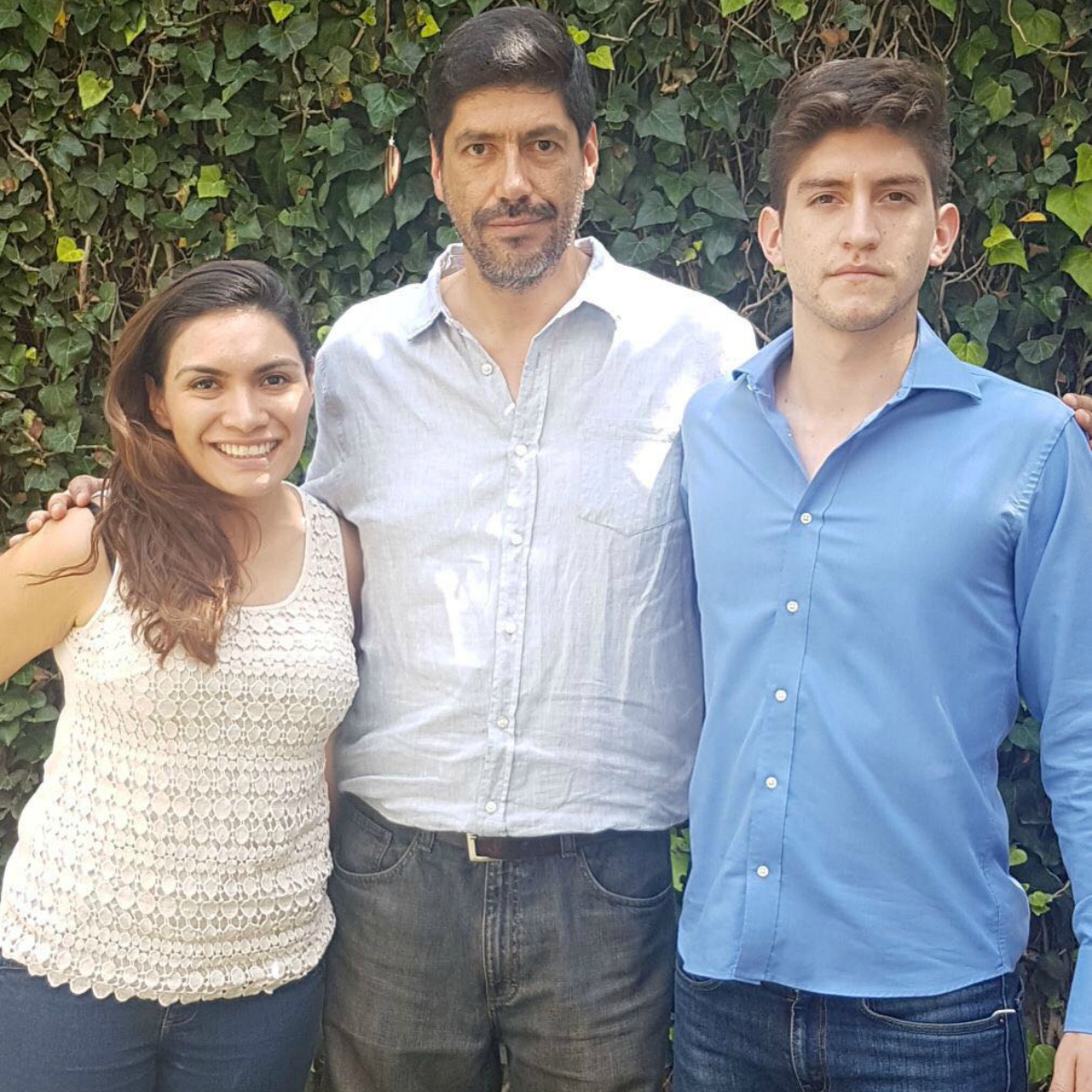 Con este Robot buscan rescatar personas bajos los escombros