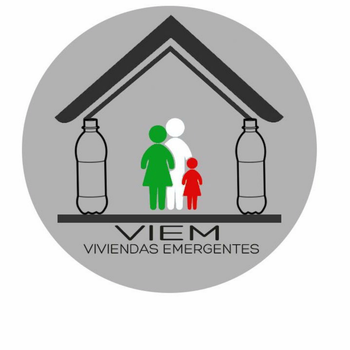 Casas hechas con PET, la alternativa para reconstruir hogares de damnificados por temblores