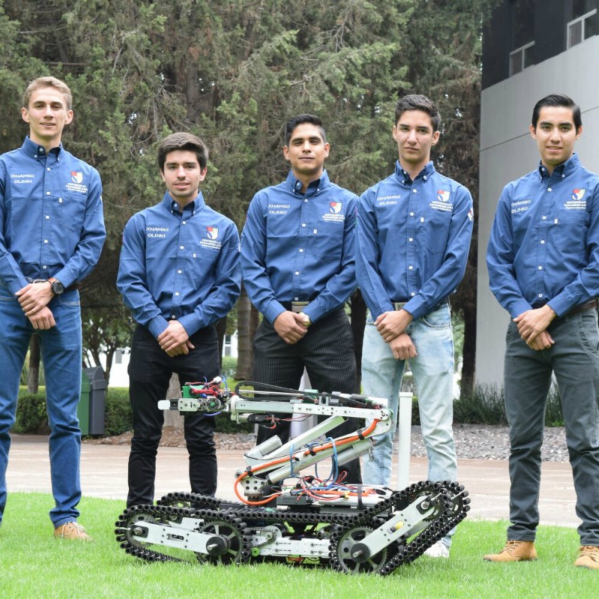 Este robot 100% mexicano busca sobrevivientes del sismo