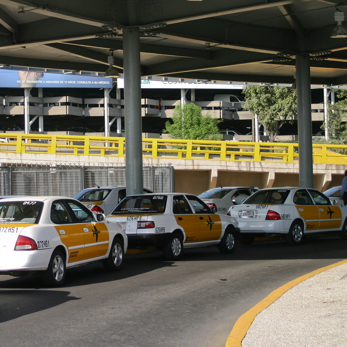 Multan a taxis del aeropuerto por lo que ya suponías que hacían