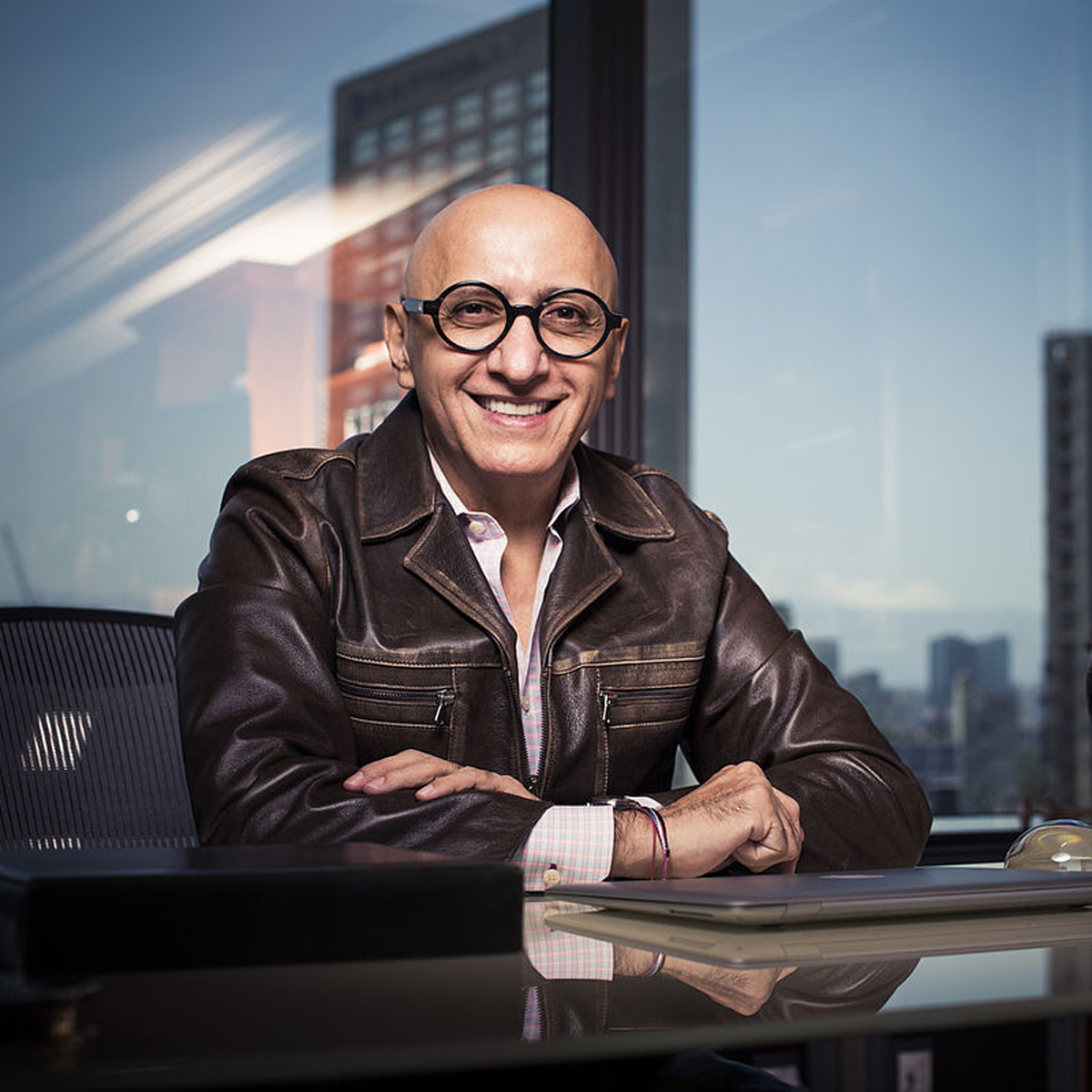 TV Azteca fichó a un exejecutivo de Televisa para encargarse de sus contenidos