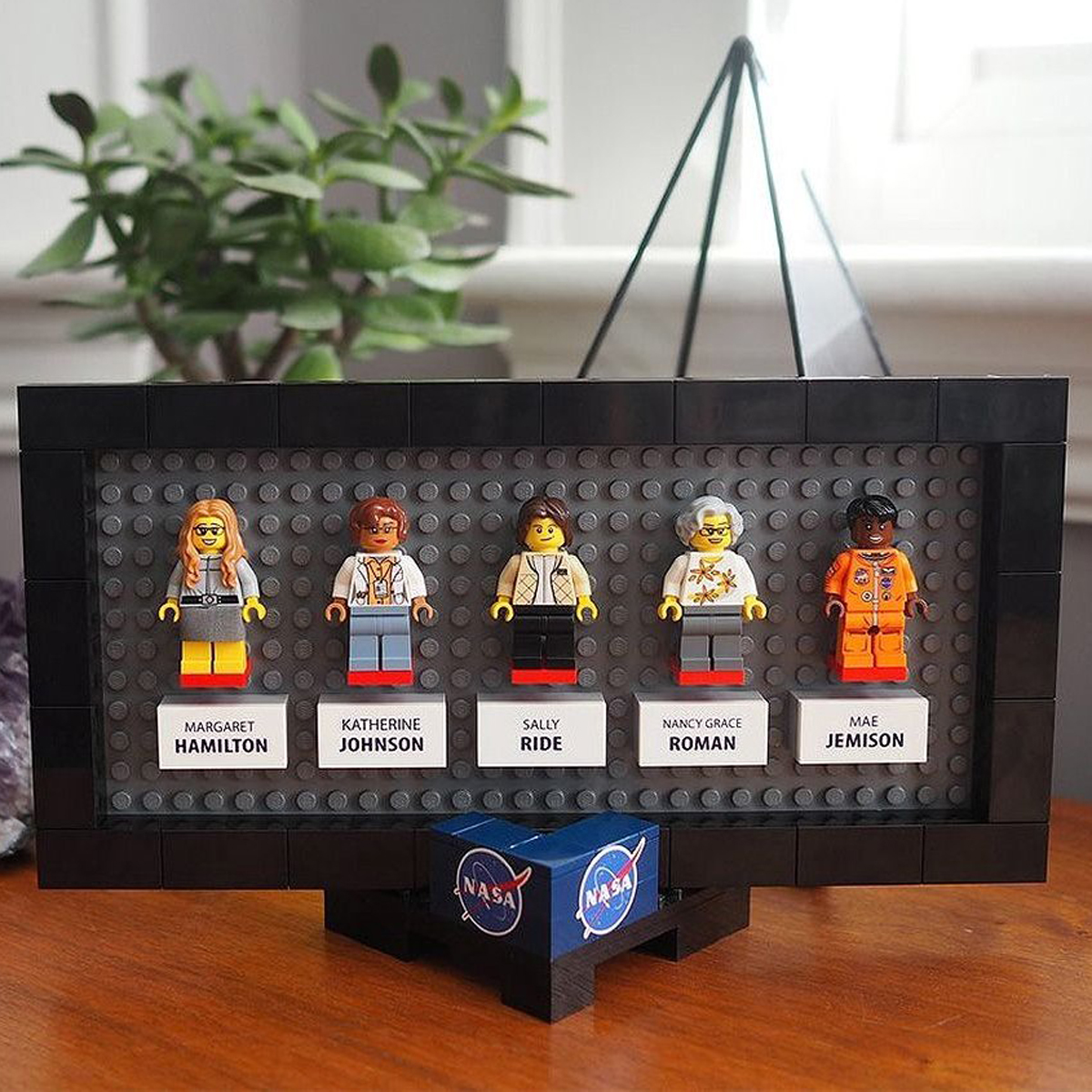 ¿Por qué esta importante científica de la NASA quedó fuera del set de Lego?