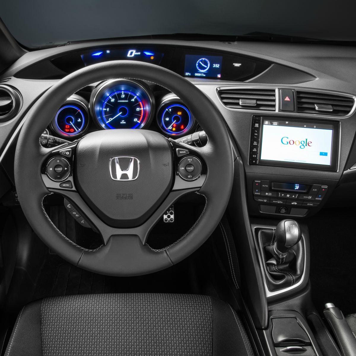 Así puedes transformar tu auto en inteligente sin tener que comprar un Tesla