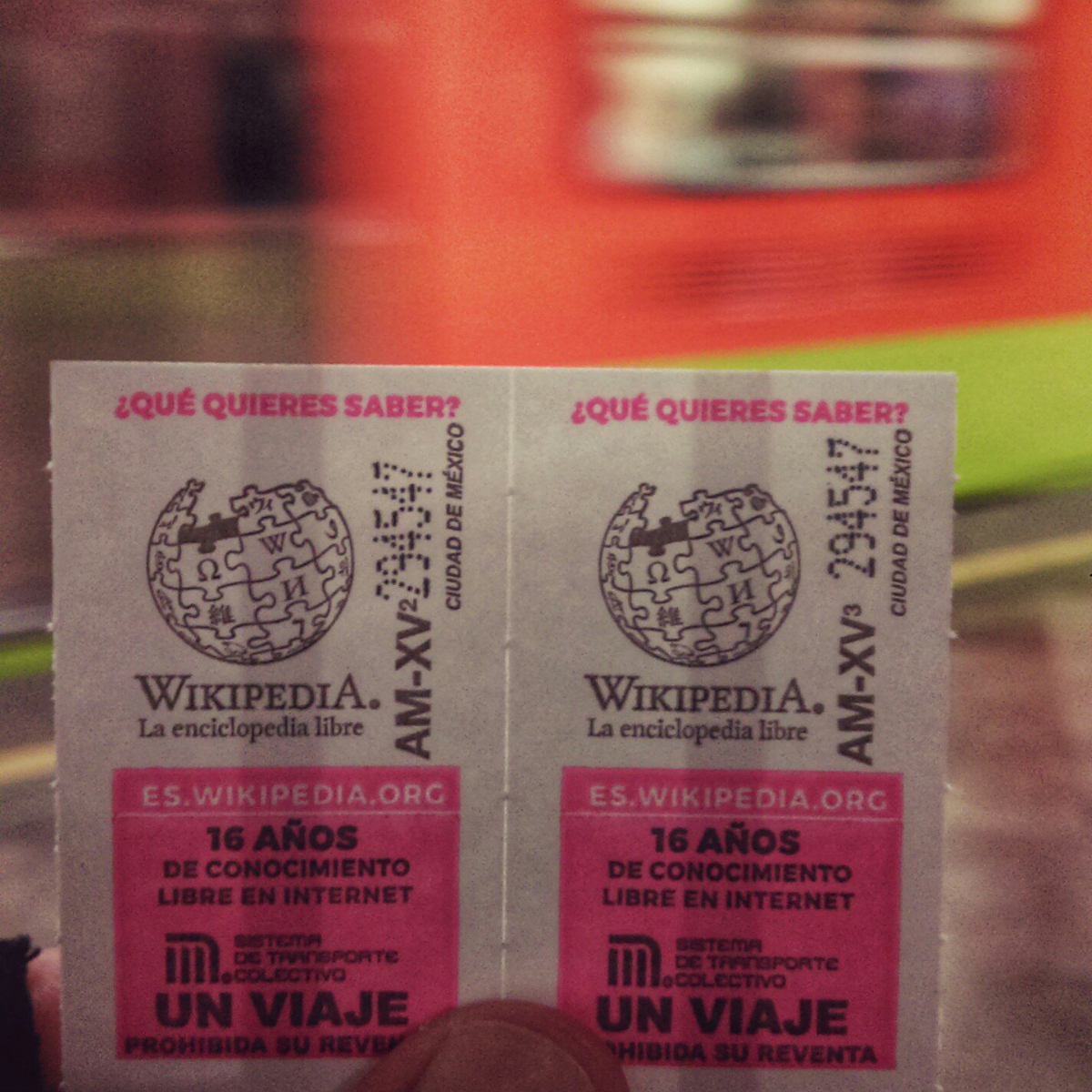 Wikipedia cumple 16 años y el Metro lo celebra con este boleto
