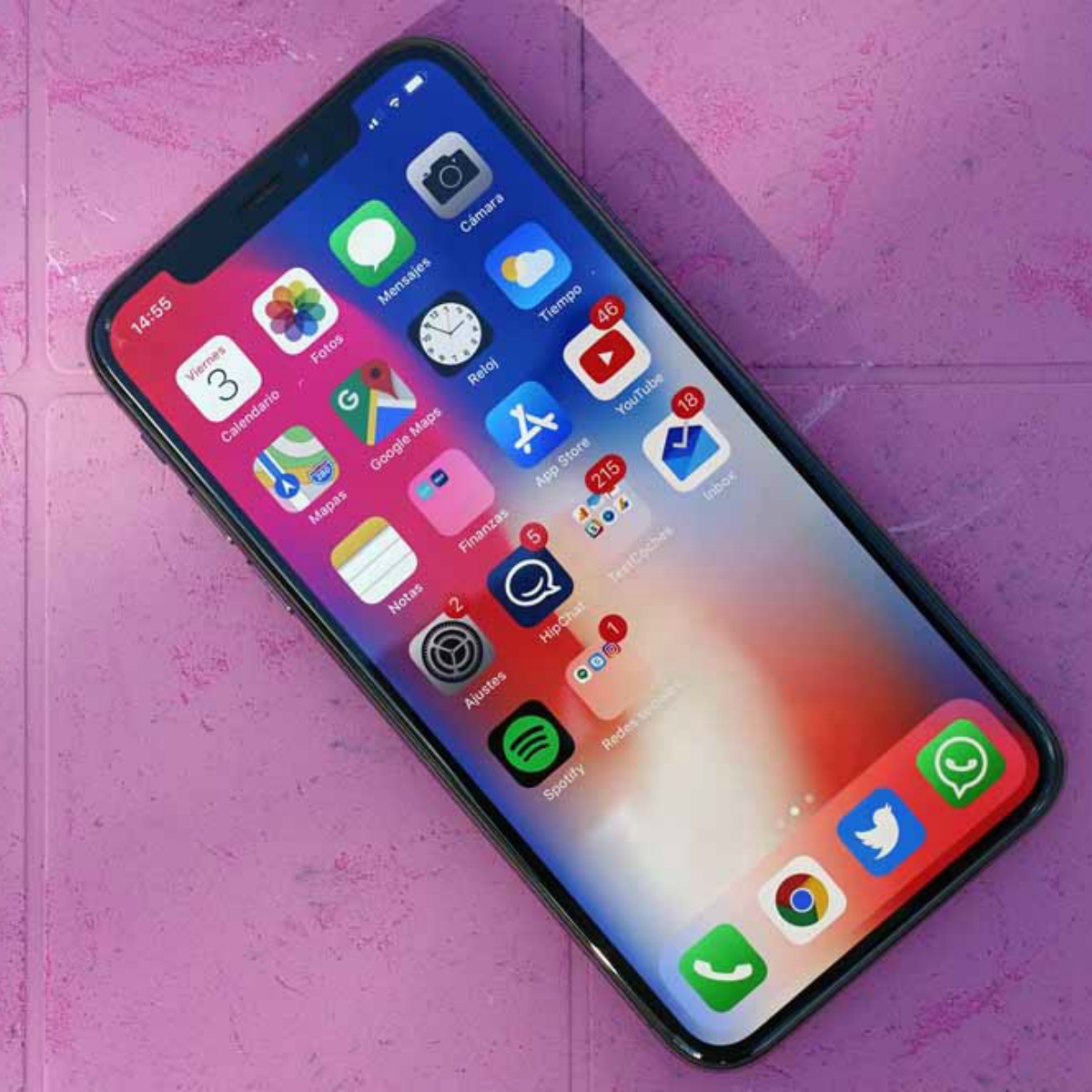 Apple podría bajar el precio del iPhone X en el 2018